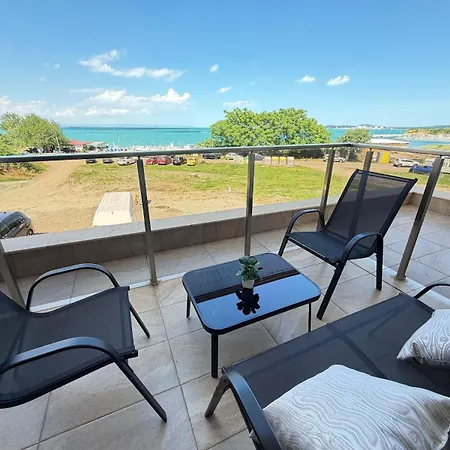 Daire Sea Front 5 *