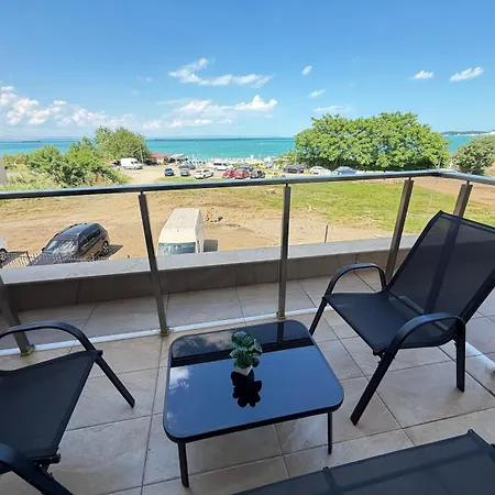Sea Front 5 * Kraymorie