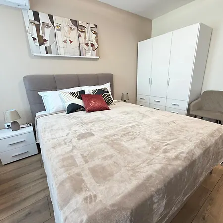 Sea Front 5 * Kraymorie